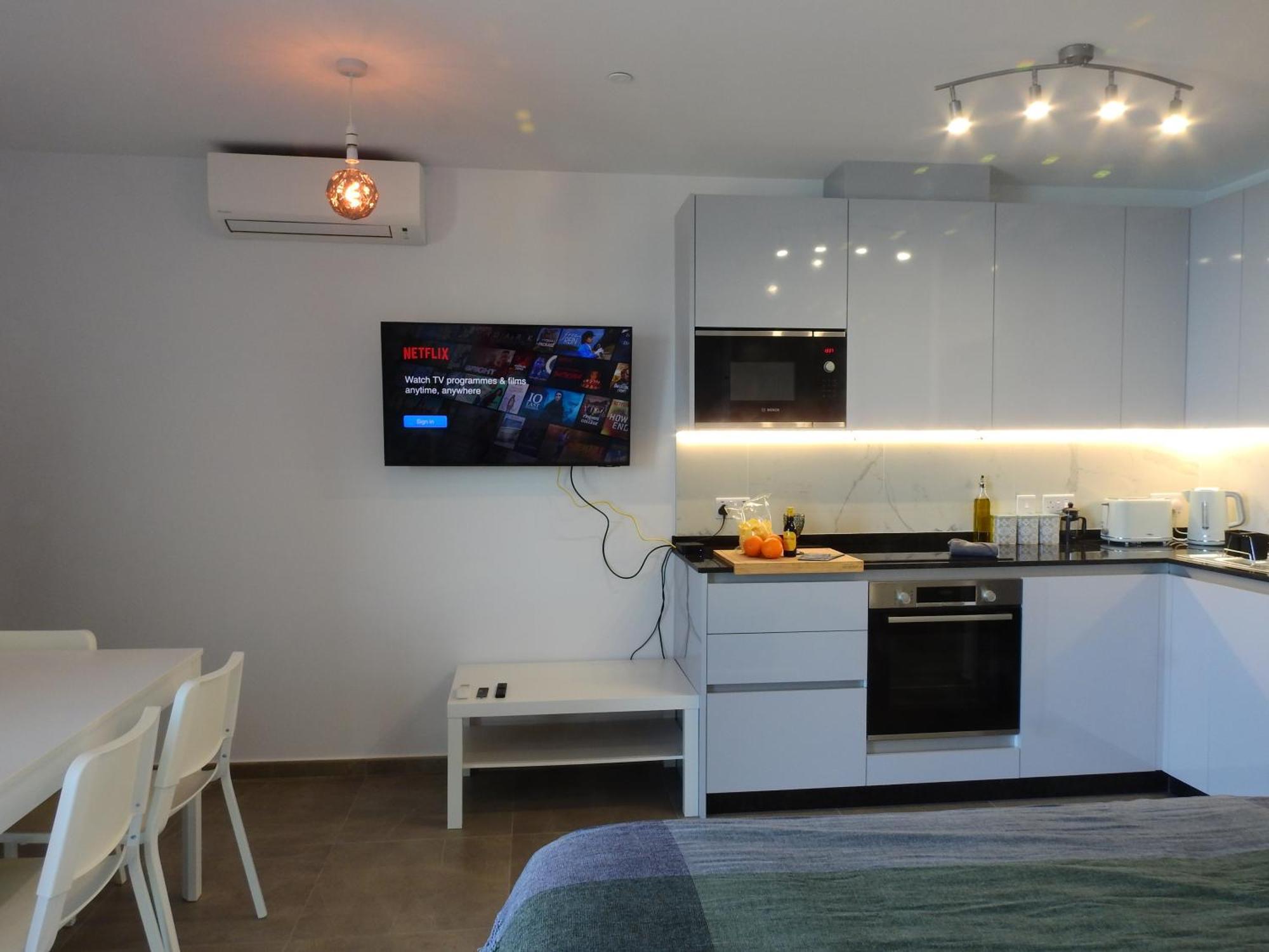 New Luxury Sunrise Oceanview Apartment In Gibraltar Exterior photo